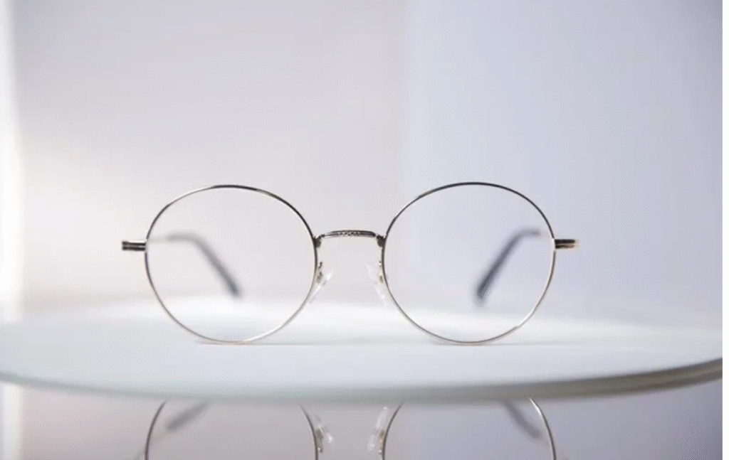 Digital Lens Technology or Freeform lens technology