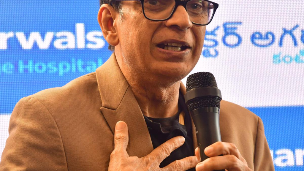 ophthalmologist gets Norman Galloway Award